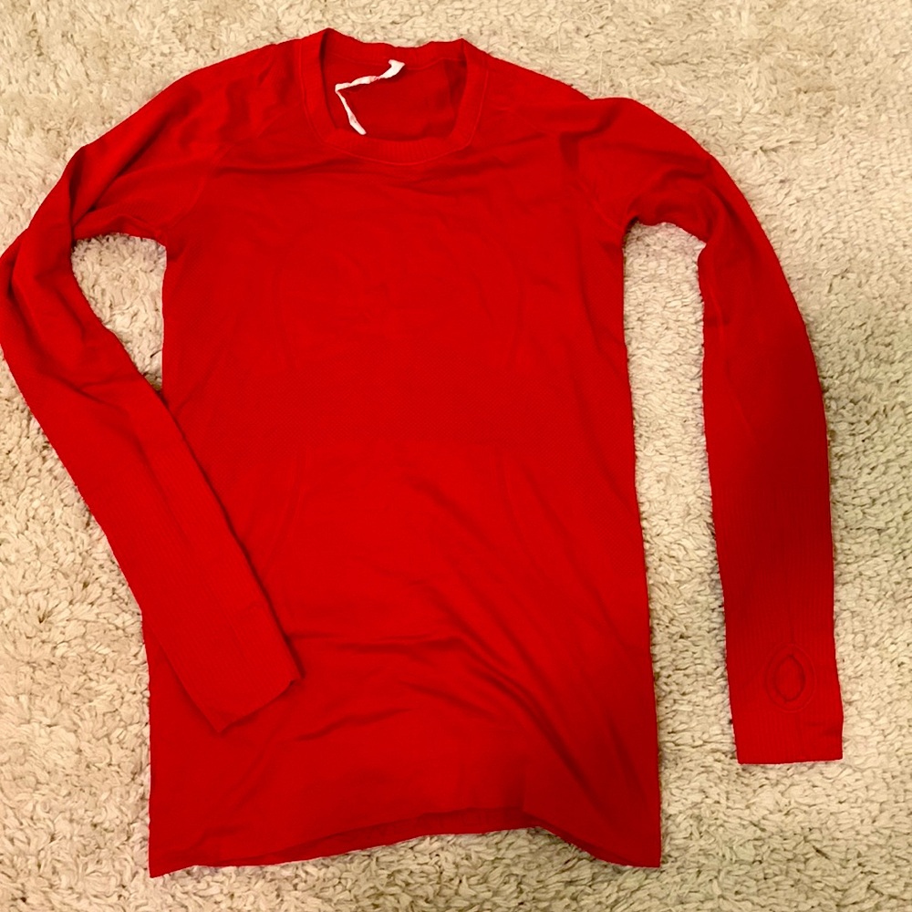 Lululemon swiftly tech long sleeve. Size 8